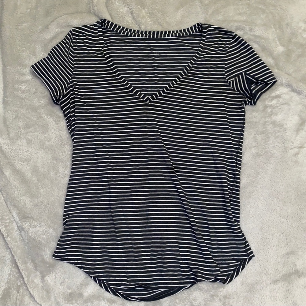 lululemon Love Tee V